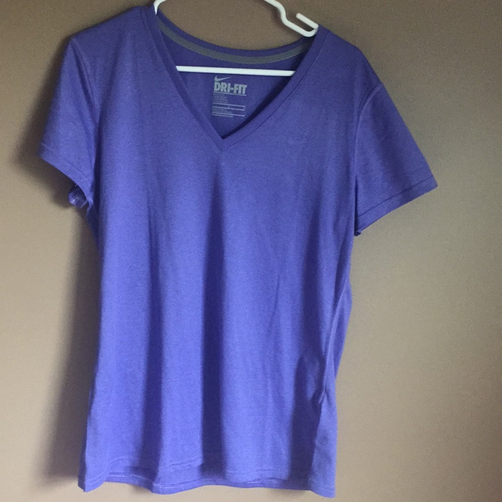 NWOT Size Large Nike Dri-Fit Women’s T-short